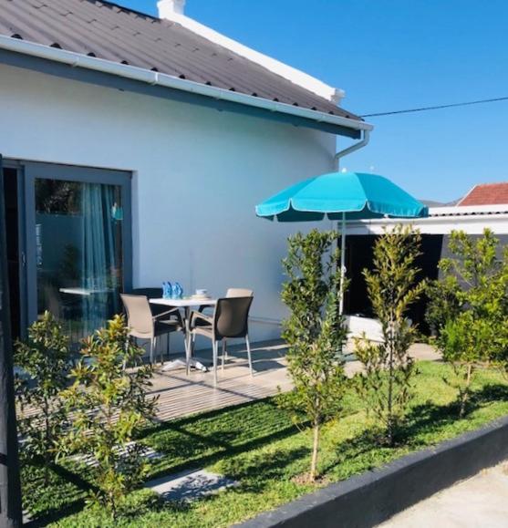 The Lily House Hotel Hermanus Ngoại thất bức ảnh